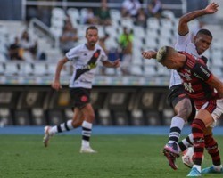 Flamengo promove blindagem a Andreas após nova falha e vaias 
