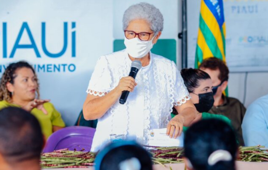 Regina Sousa desobriga uso de máscara em municípios “elegíveis” do Piauí