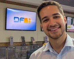 Gabriel Luiz, repórter da Globo esfaqueado em Brasília, tem alta da UTI