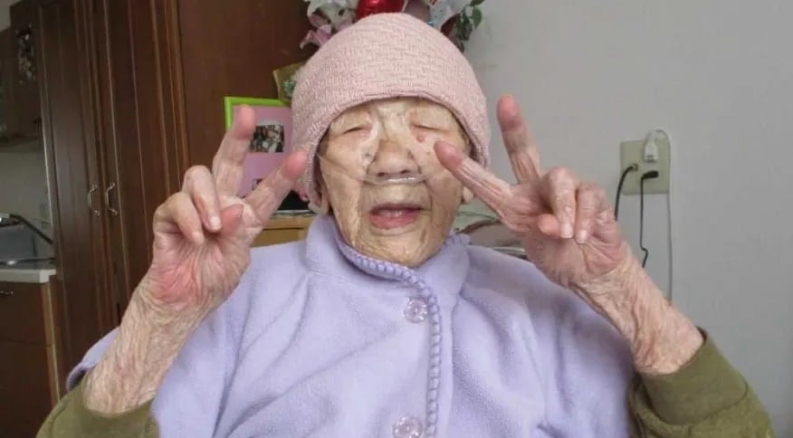 Kane Tanaka, a pessoa mais velha do mundo, completou 119 anos no dia 2 de janeiro - Acervo da família/Twitter