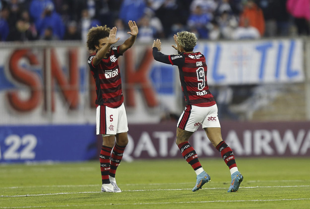Flamengo vence a  Universidad Católica por 3 a 2 no Chile Foto: Gilvan de Souza