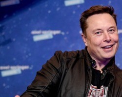 Elon Musk brinca sobre comprar Coca-Cola: “Cocaína de volta”