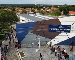Prefeito Joel entrega a maior policlínica do interior do Piauí