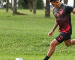 Athletico-PR divulga relacionados para estreia na Libertadores; veja lista