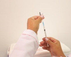 Confira locais de vacinação para gripe e Covid-19 nesta sexta-feira (13)