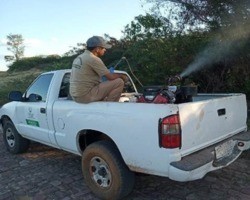 Dengue: Carro fumacê volta a circular nos bairros de Teresina, anuncia FMS