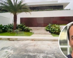 Edmundo coloca mansão com cinema e cascata à venda por R$ 16 milhões