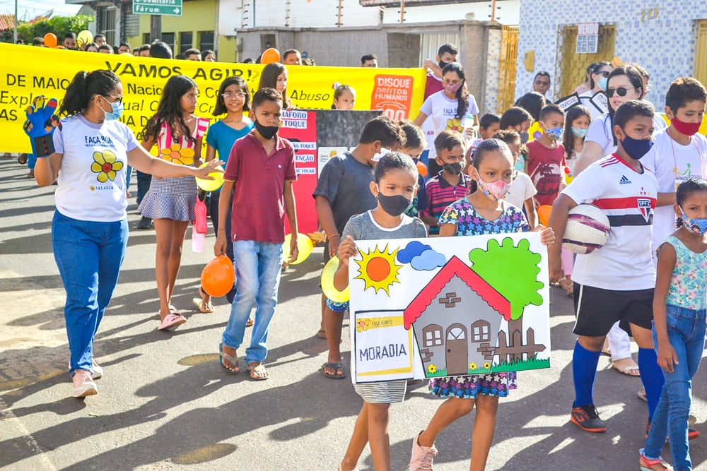 Prefeitura Municipal realiza caminhada alusiva a campanha “Faça Bonito” - Imagem 6