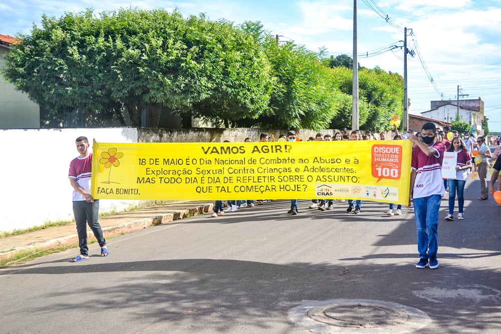 Prefeitura Municipal realiza caminhada alusiva a campanha “Faça Bonito” - Imagem 11