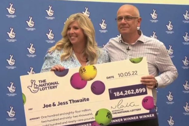 Casal ganha prêmio recorde de R$ 1 bilhão em loteria no Reino Unido- Foto: Reprodução