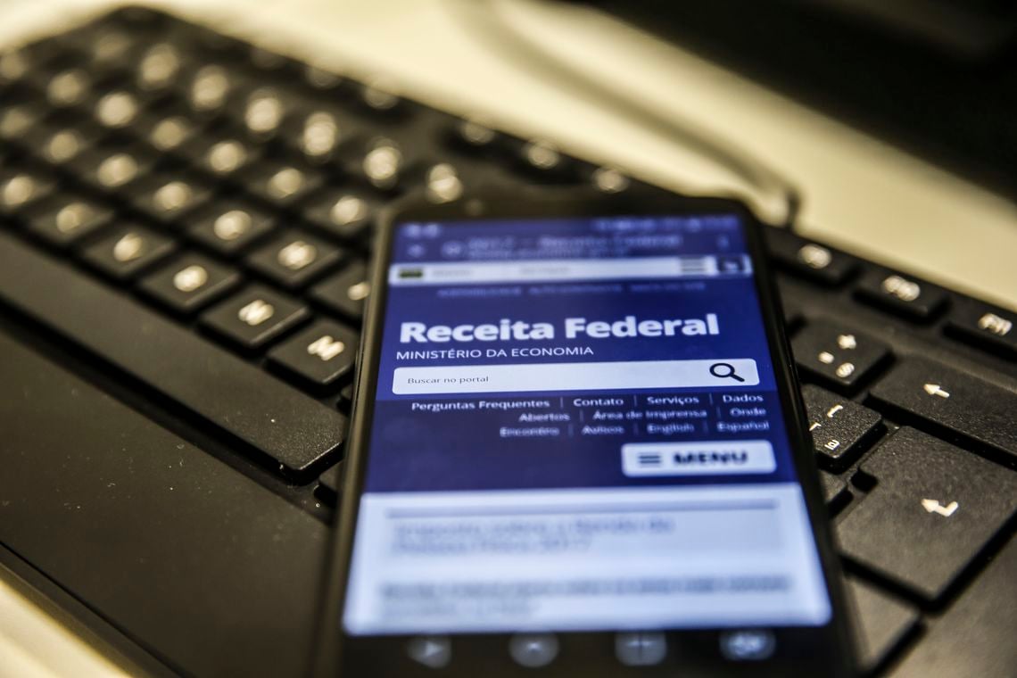 Receita deve liberar consulta ao 1º lote de restituição do IR nesta semana - Foto: Agência Brasil