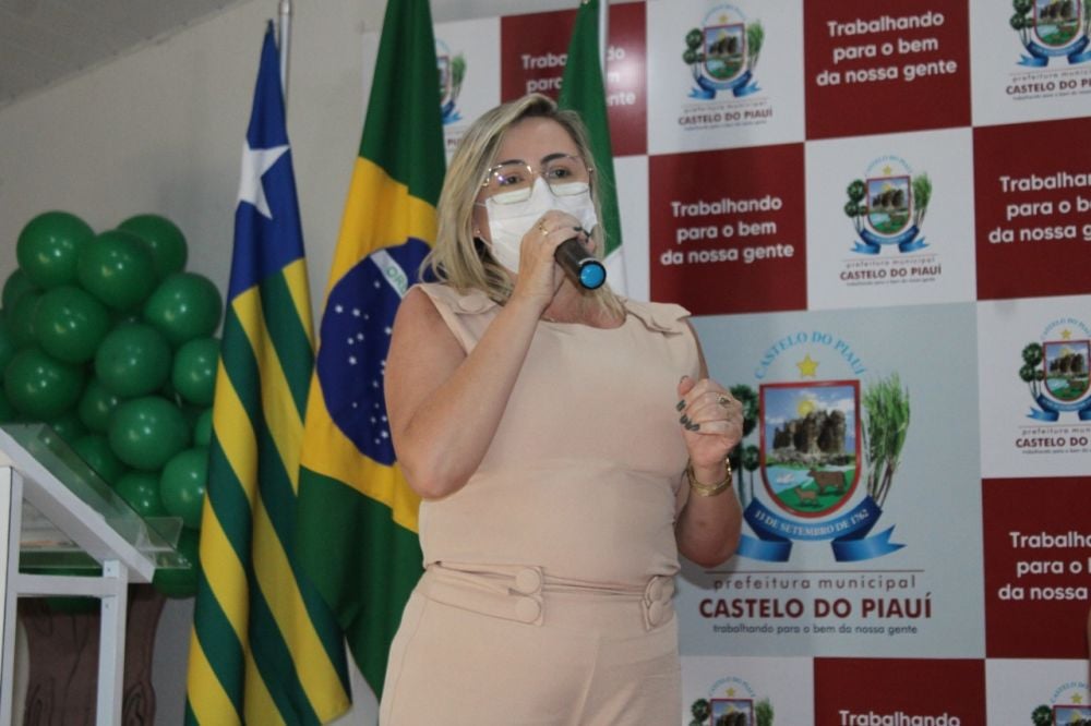 Secretária de Educação de Castelo do Piauí, Idala Soares - Foto: Tribuna em Foco