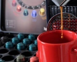 Fábrica da Nespresso na Suíça recebe cocaína em vez de café do Brasil