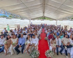 Parque da Cidadania:  100 casais formalizaram união neste sábado