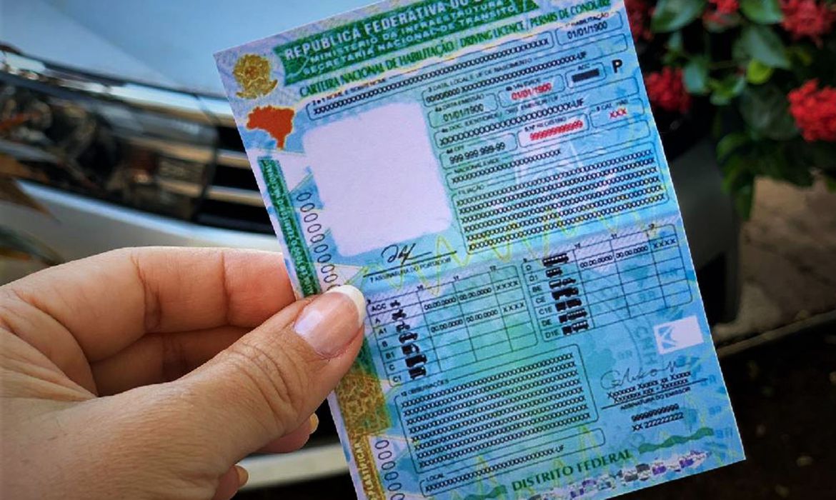 Carteira Nacional de Habilitação passa por mudanças (Foto: Agência Brasil)