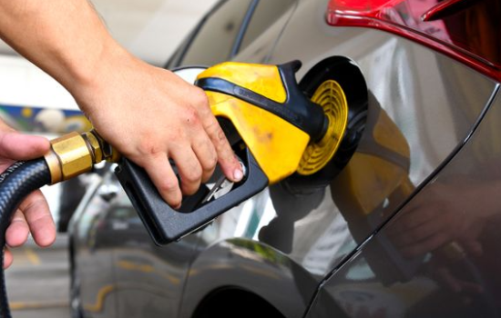 Preço da gasolina volta a subir nos postos após três quedas seguidas