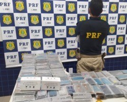 PRF apreende acessórios falsificados em bagageiro de ônibus em Floriano