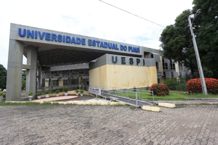 Prédio no campus Torquato Neto, da Universidade Estadual do Piauí (UESPI) (Foto: reprodução)