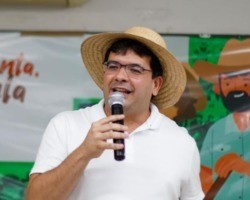 Rafael Fonteles trata de agricultura e segurança alimentar com organizações