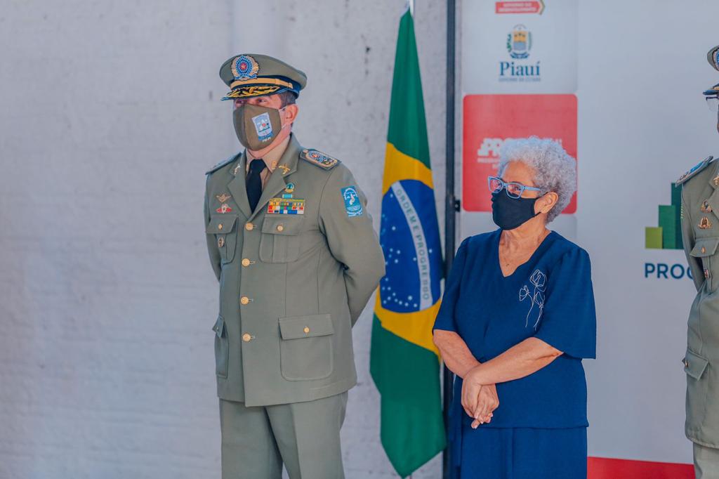 Governadora Regina Sousa durante inauguração da reforma do BPTRAN (Gabriel Paulino)