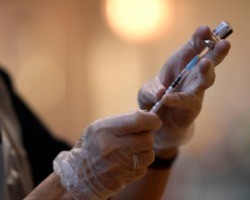 Nova vacina contra herpes chega ao Brasil, mas só à rede privada