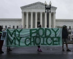 Suprema Corte suspende direito ao aborto nos Estados Unidos após 49 anos