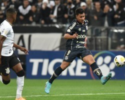 Corinthians empata com Santos e perde chance de pressionar o Palmeiras