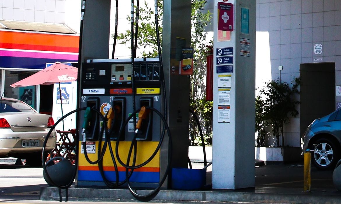 Diesel supera gasolina no Piauí (Foto: Rovena Rosa)