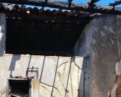 Curto na rede elétrica provoca destrói residência de Cajazeiras do Piauí