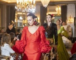 Salón Internacional de la Moda Flamenca (SIMOF) realiza desfile em Madrid