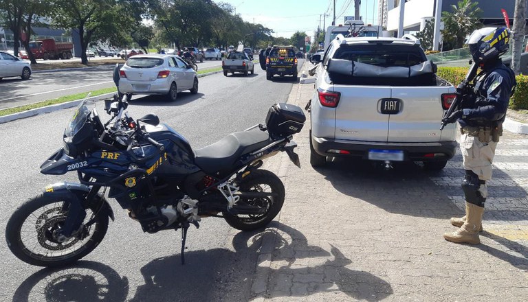 PRF prende homem em THE e recupera picape blindada roubada em Recife - Imagem 1