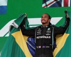 Hamilton responde fala racista de Nelson Piquet