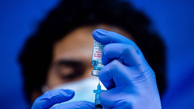 Novas vacinas podem impedir futuras ondas de contágio para a Ômicron -AFP