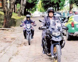 Novas motos ultrapassam 200 km por hora e dão vantagem à PM em perseguição