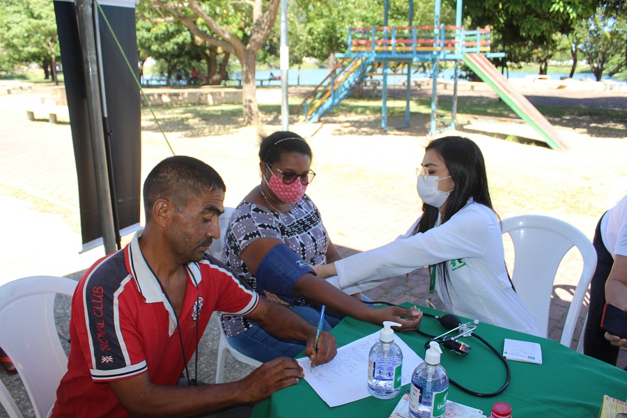 Voluntários realizaram atendimentos de saúde para comunidade|  Foto:  Ivana Machado