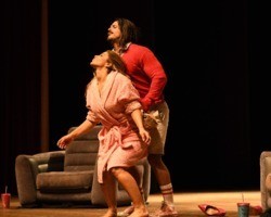 Priscila Fantin e Bruno Lopes interpretam hoje peça no Centro de Convenções