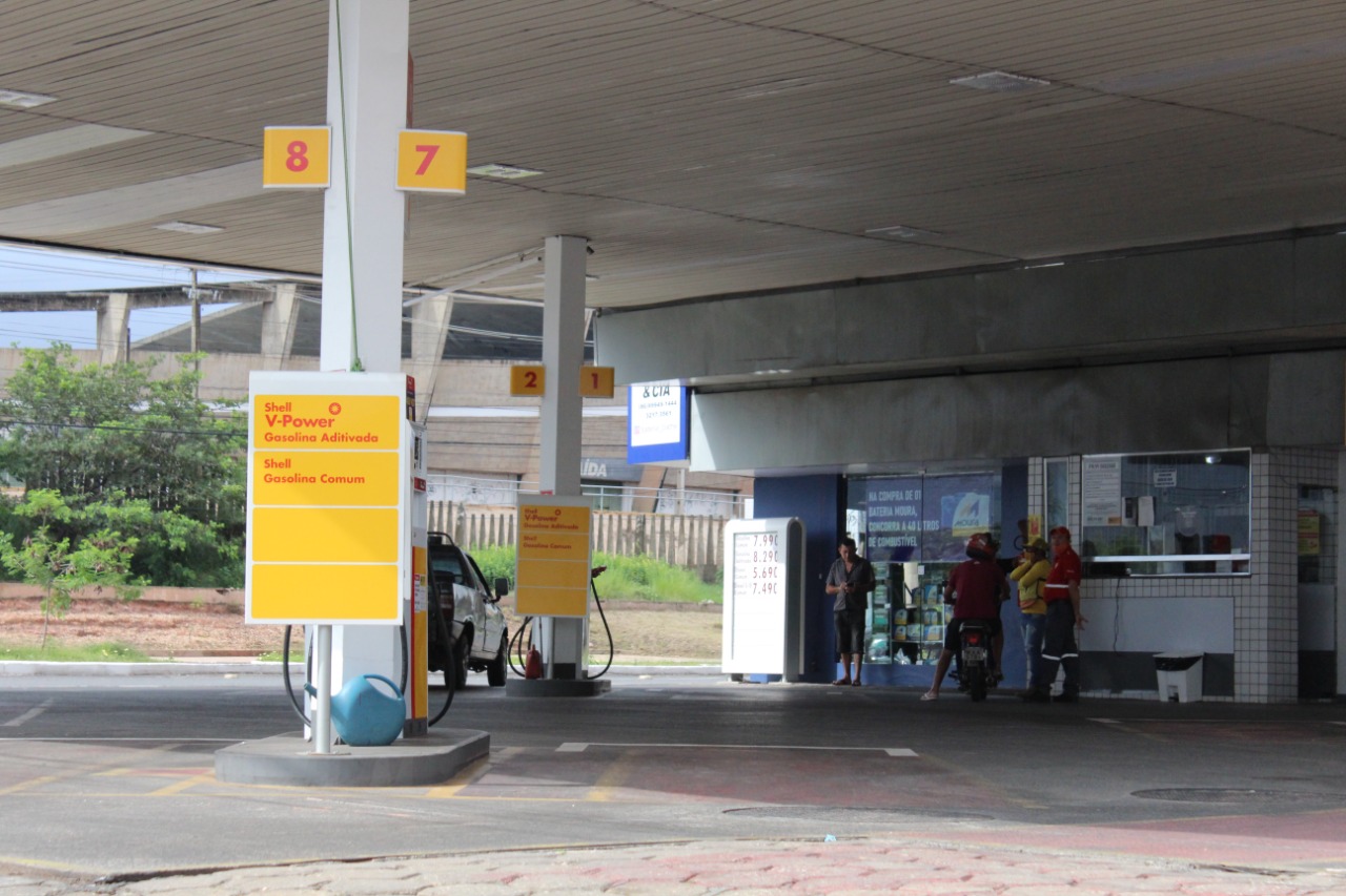 Gasolina pode chegar a R$ 5,70 em Teresina; Procon notifica 9 postos (Foto: Portal Meio Norte)