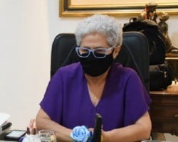 Regina Sousa abre crédito suplementar de mais de R$ 46 milhões para saúde