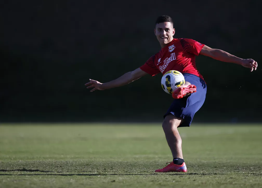 Renan, zagueiro do Bragantino — Foto: Ari Ferreira/Red Bull Bragantino 