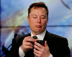“Não faço sexo há séculos” diz Elon Musk ao desmentir suposto affair