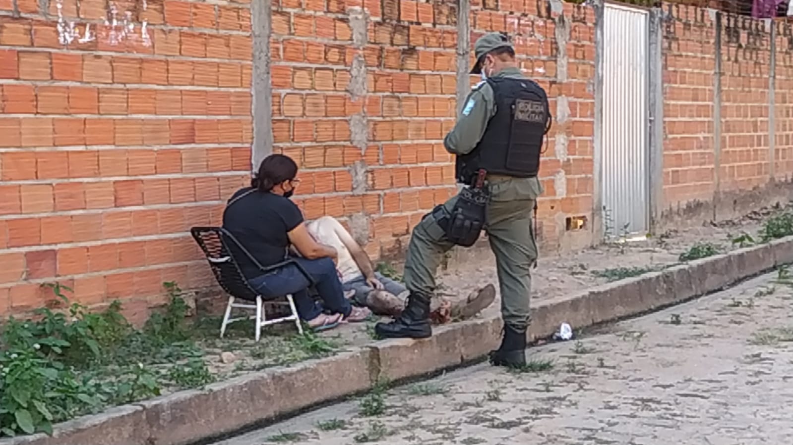 Homem é assassinado a tiros no bairro Anita Ferraz em Teresina (Foto: Ivan Lima/ Meio Norte)