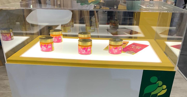 Biao-Honig wird auf der Lebensmittelmesse in Deutschland ausgestellt