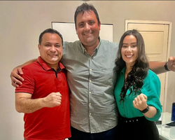 Evaldo e Fernanda fecham aliança que fortalece candidaturas das chapas