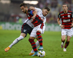 Flamengo pressiona, mas fica no 0 a 0 contra Athletico-PR na Copa do Brasil