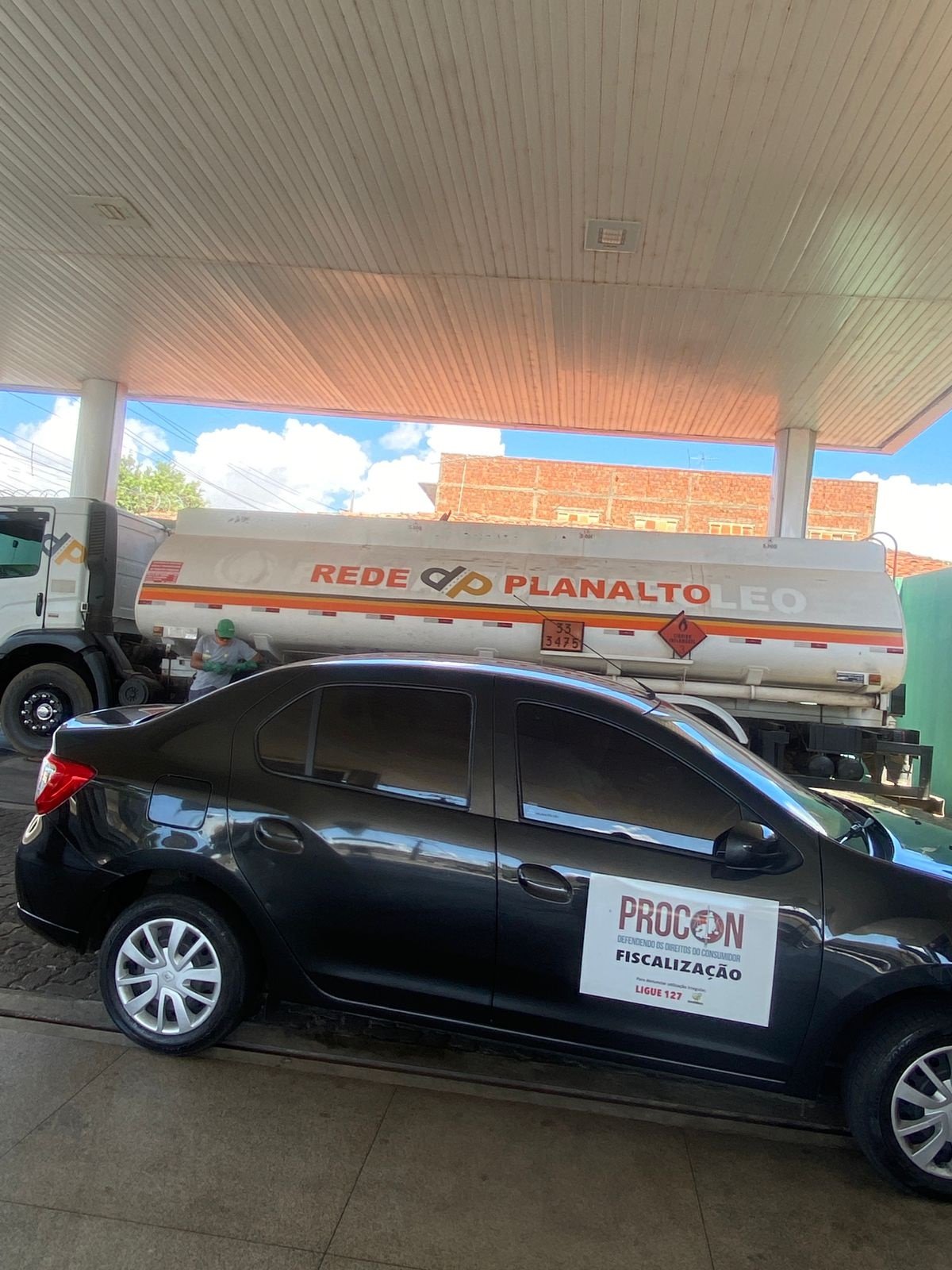 Procon/MP deflagra operação para fiscalizar preço de gasolina em Teresina - Foto: Ascom