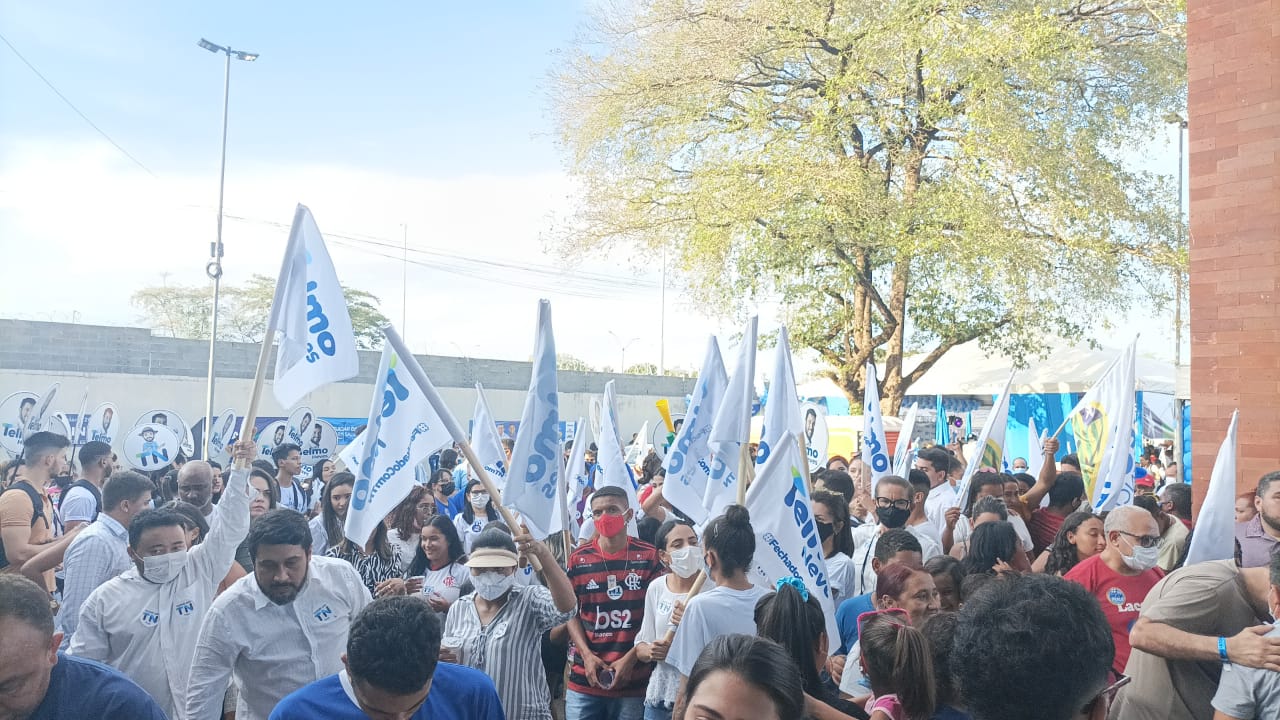 Militância chega ao Theresina Hall (Foto: Gilson Rocha)