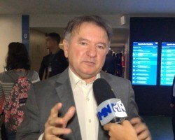 Merlong Solano diz que Bolsonaro está tentando comprar o povo com PEC