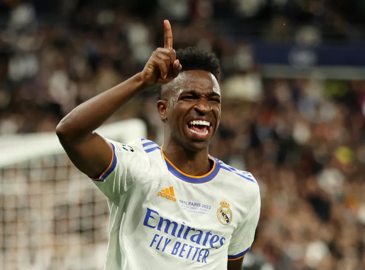 Vinicius Junior comemora o gol do título da Champions League pelo Real Madrid — Foto: Molly Darlington/Reuters 