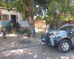 Vendedor é executado com vários tiros dentro de casa em Teresina