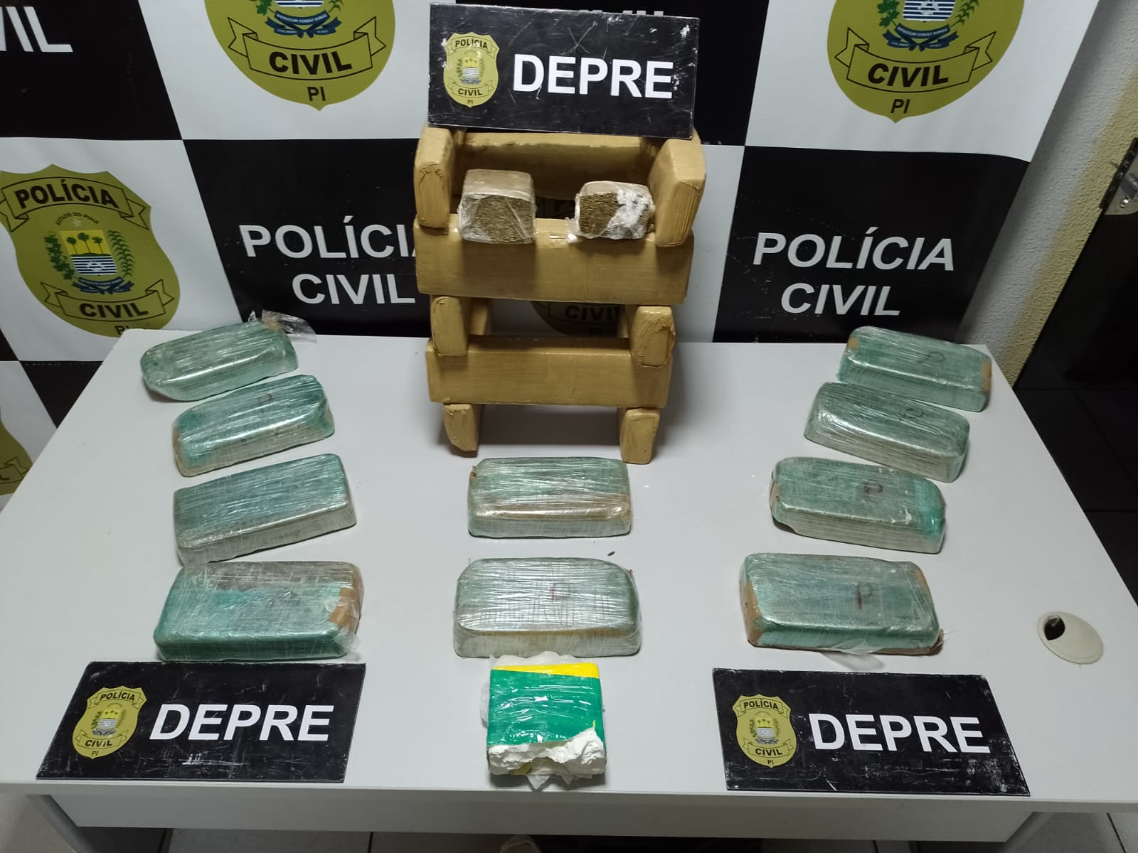 Imagem de apreensões anteriores relacionadas com a operação Ultravioleta - Foto: Divulgação